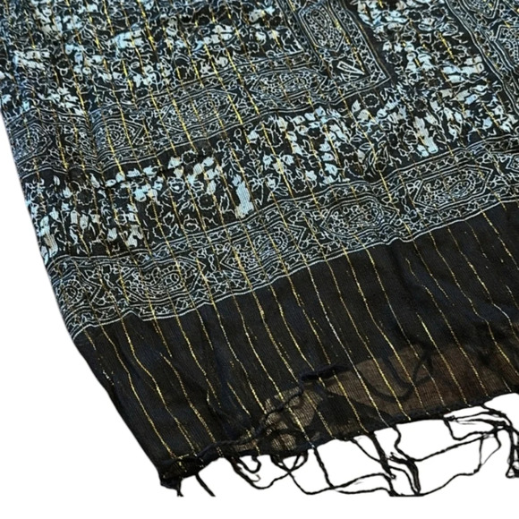 Mark scarf - Picture 3 of 10